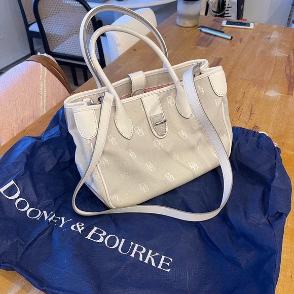 Dooney & Bourke Handbags - Dooney & Bourke white & pink tote